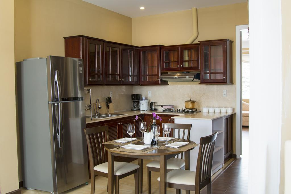 דה לאט Anada Hotel Suites מראה חיצוני תמונה